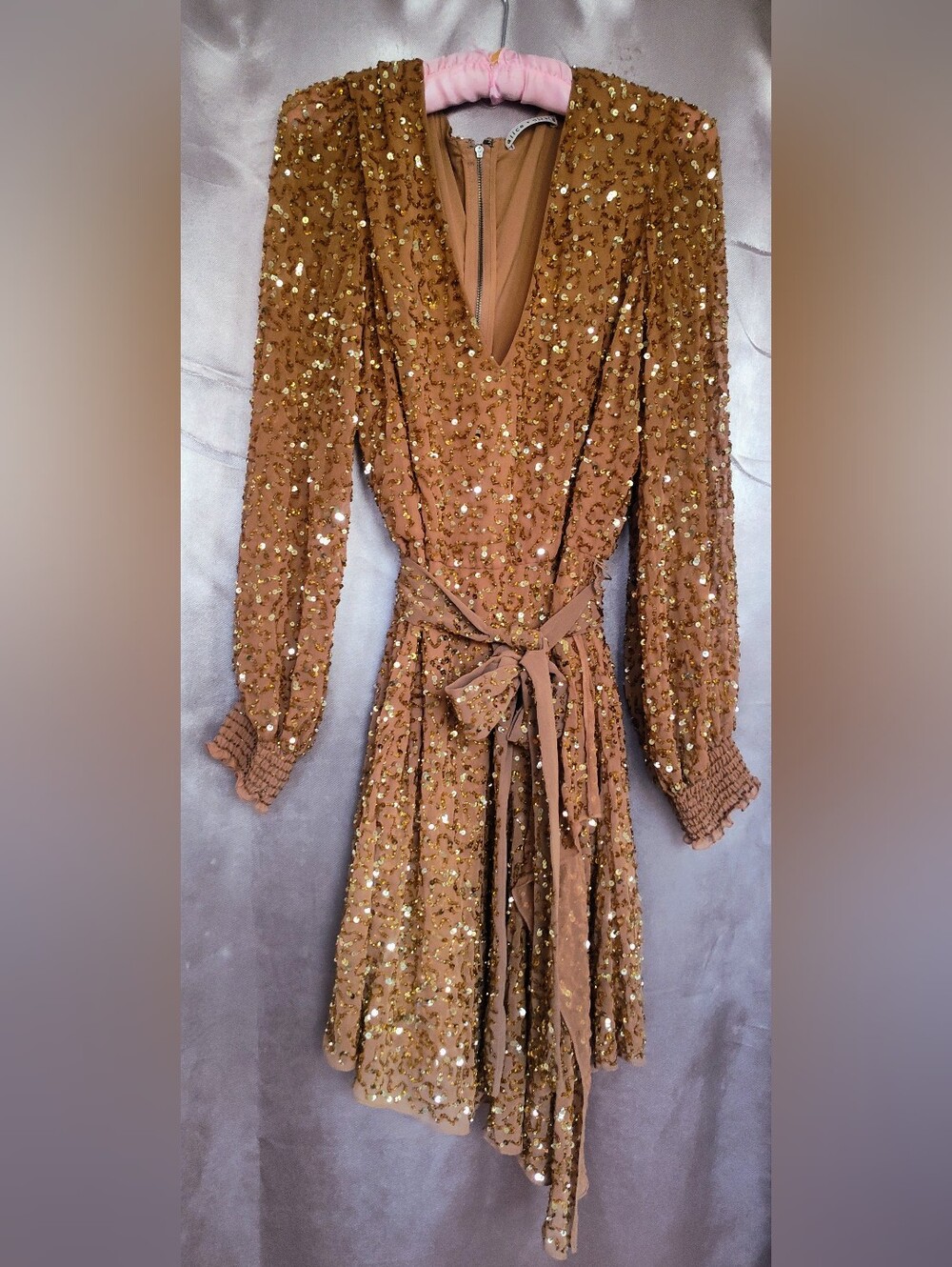 Alice & Olivia Kieran embroidered gold sequin draped dress. Size 12. - Picture 3 of 6